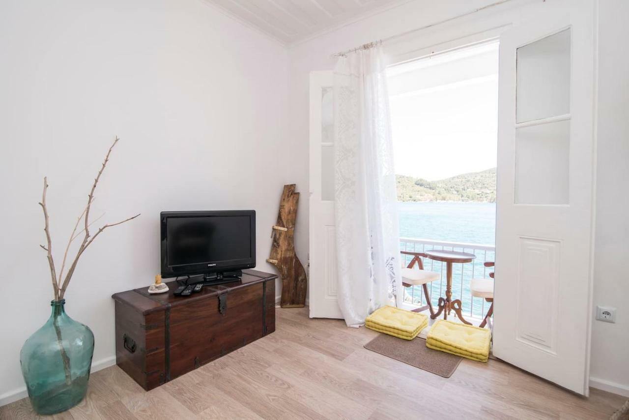바티 Cavos Seaside House 빌라 외부 사진
